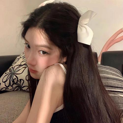 给绝嗣摄政王生了五个崽后，我死遁了