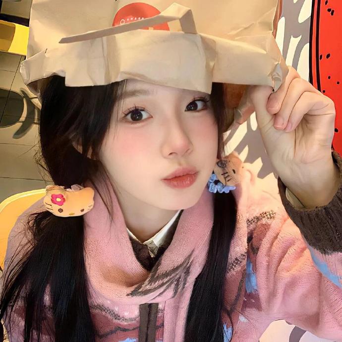 虾壳余温散，爱意尽数凉