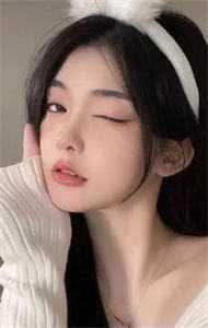 众人都说言颂