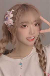 孟娘是醉芳楼的老鸨