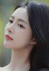 带着女儿入宫后，她成了宫斗冠军
