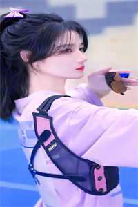 进入无人区后，真千金她不装了