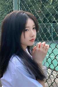婚礼前夕，我收到妻子和他人婚纱照