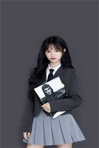 暑假开学，老公把女儿关小黑屋