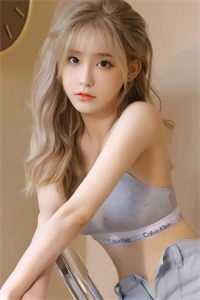 同学聚会，女友说我是她花钱请来的男模