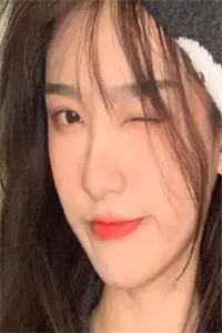 车位被抢，发现车主怀孕的女朋友竟是我结婚七年的丁克妻子