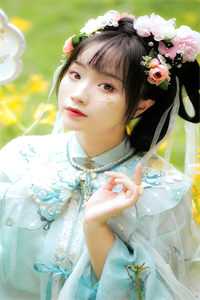 夫君痴迷俏寡妇，帮她偷我刺绣后