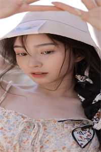 她嫌弃我是个入殓师，我走后她却疯了