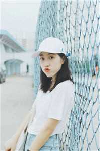 《结婚前夕，女友和竹马领证了》(易雪谢宇)免费完本小说_热门的网络小说《结婚前夕，女友和竹马领证了》易雪谢宇