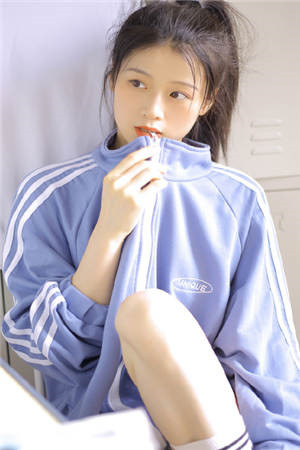 婚宴上，妻子求我成全她和白月光