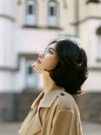 万人嫌孤女被知青男友退婚后，他疯了