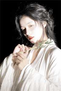 怀胎千年，帝君继妹让我入化骨池种莲花