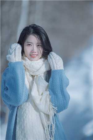 穿越古代小农女，她靠美食还赌债
