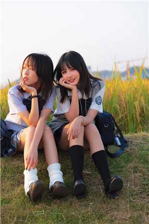 《穷酸孤女竟是真豪门，未婚夫全家追妻火葬场》靳浮白姜榕免费小说完结版_最新热门小说《穷酸孤女竟是真豪门，未婚夫全家追妻火葬场》靳浮白姜榕