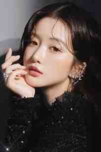 世子想掳我做偏房，殊不知我是皇后娘娘(吕望秋小桃)好看的完结小说_小说免费完结世子想掳我做偏房，殊不知我是皇后娘娘(吕望秋小桃)