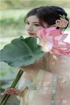 我死后三年，皇帝他疯了