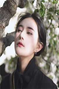 家人带我回到恶魔村，却不知恶魔老大是我干爸