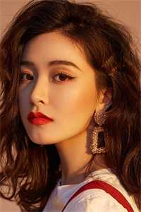 我自愿进入毒窟后，妖族少主疯了