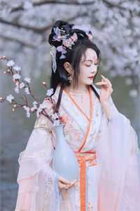 没有深情，何来错付