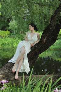 离婚四年，她突然追夫火葬场了(唐青青佘俞)免费小说完整版_热门小说大全离婚四年，她突然追夫火葬场了唐青青佘俞