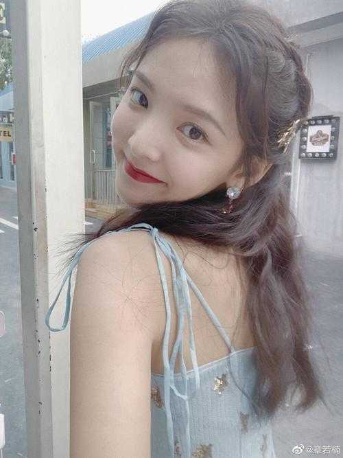 觉醒末世记忆后，乖巧丫头变叛逆女
