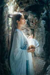 婚前被撞，老公换我脸改娶双胞胎妹妹