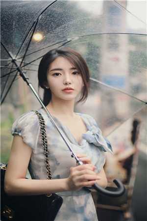 爸爸死后，我让妈妈身败名裂