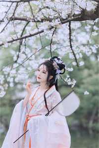 我爸逼我嫁给傻子时，我同意了