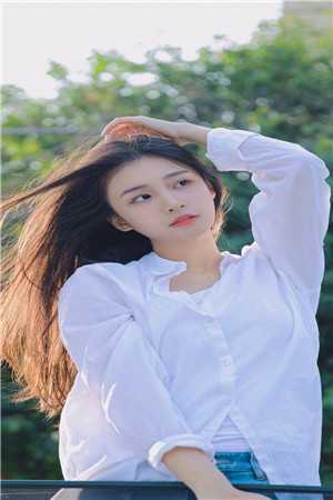 贵妃将我虐待致死后，暴君杀疯了