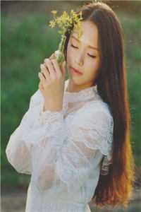 被人骂花瓶后，皇帝教我演戏