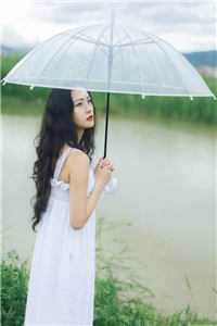 我死后，闺蜜穿越时空杀疯了